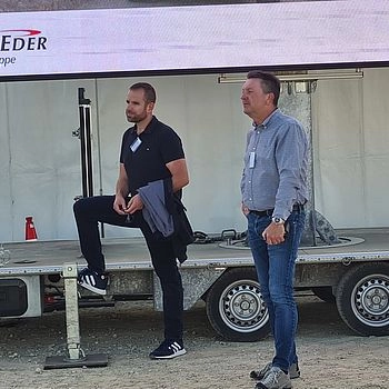 Mitarbeiter auf dem Flottenforum 