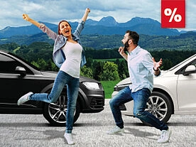 Personen freuen sich über Leasing Auto