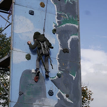Kletterwand EDER Kirchweihausstellung 2023