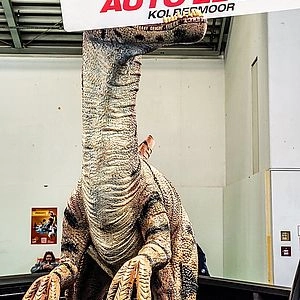 Ford Raptor Dinosaurier