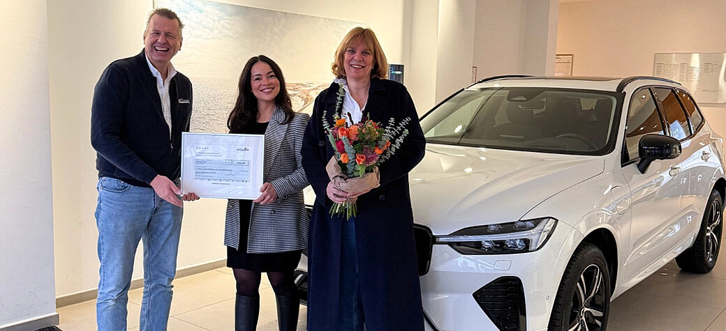 Gutscheinübergabe Autohaus München