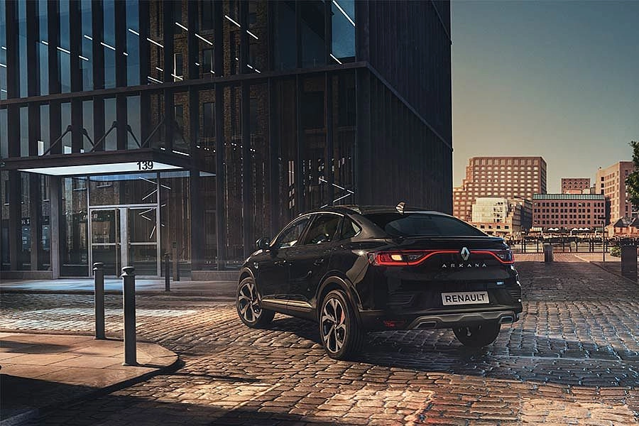 Der Renault Arkana von hinten