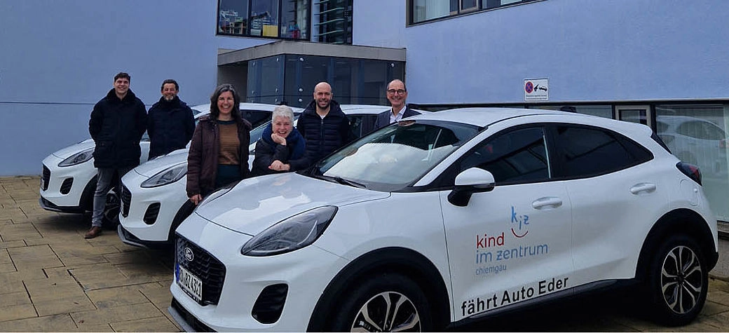 Gruppenfoto mit Behandlungszentrum Aschau im Chiemgau