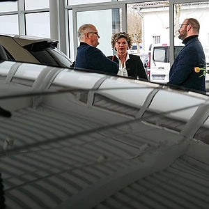 Beratung der Volvo-Gäste