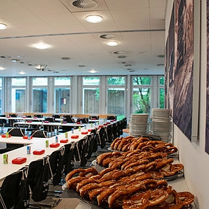 Brezen in dem Konferenzraum