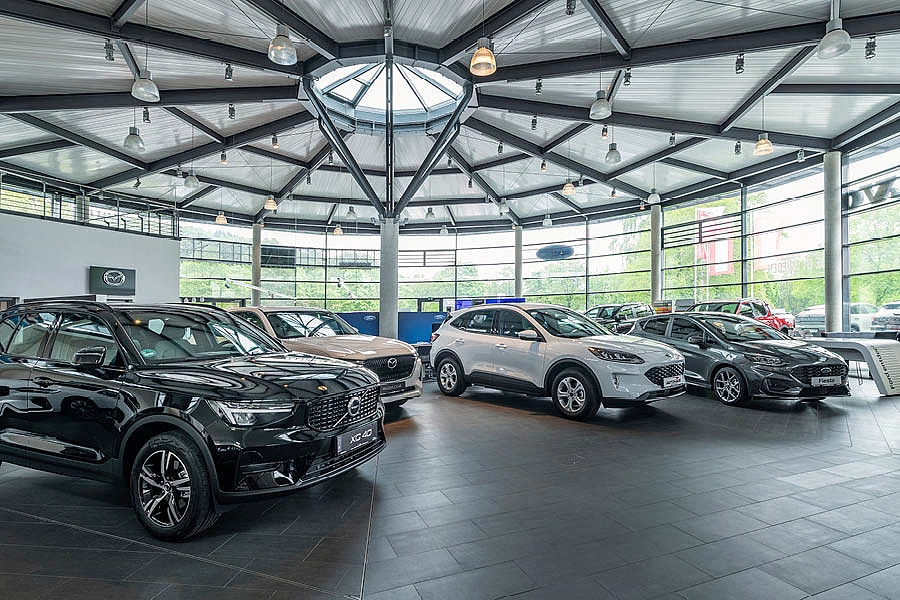 Innenbereich Autohaus Kirchseeon