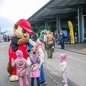 Maskotchen bei der Eder Kirchweihausstellung