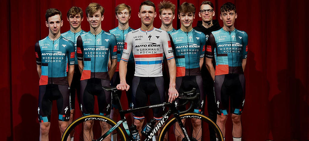 Auszeichnung AutoEder U19 Radsport-Mannschaft