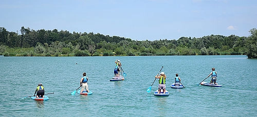 Kinder Beim Stand-Up-Paddlen