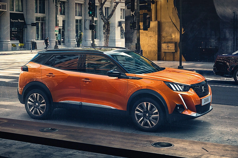 Peugeot 2008 auf Straße
