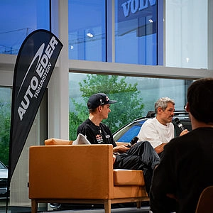 Foto von Toni Palzer auf der Bühne