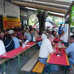 Gäste Reifenparty