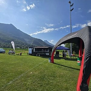 Spielfeld des Fußballturniers. 