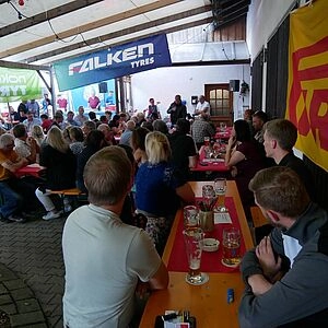 Gäste Reifenparty